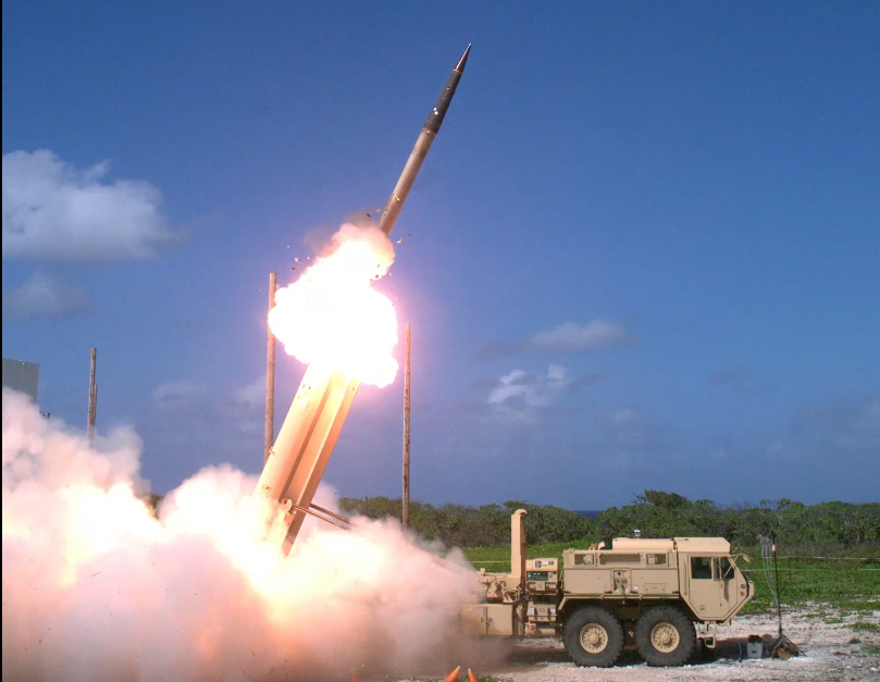 THAAD 攔截彈自 Wake Island 發射的實拍照片